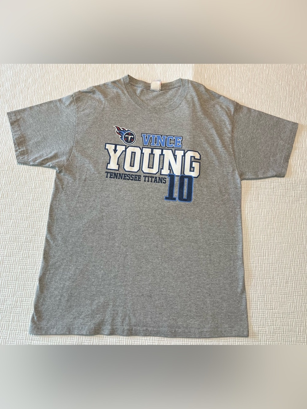 Vince Young Titans T-Shirt – Men’s XL